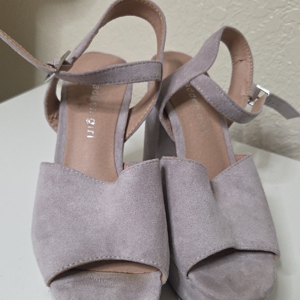 Madden Girl Women's Suede Sandals Size 7